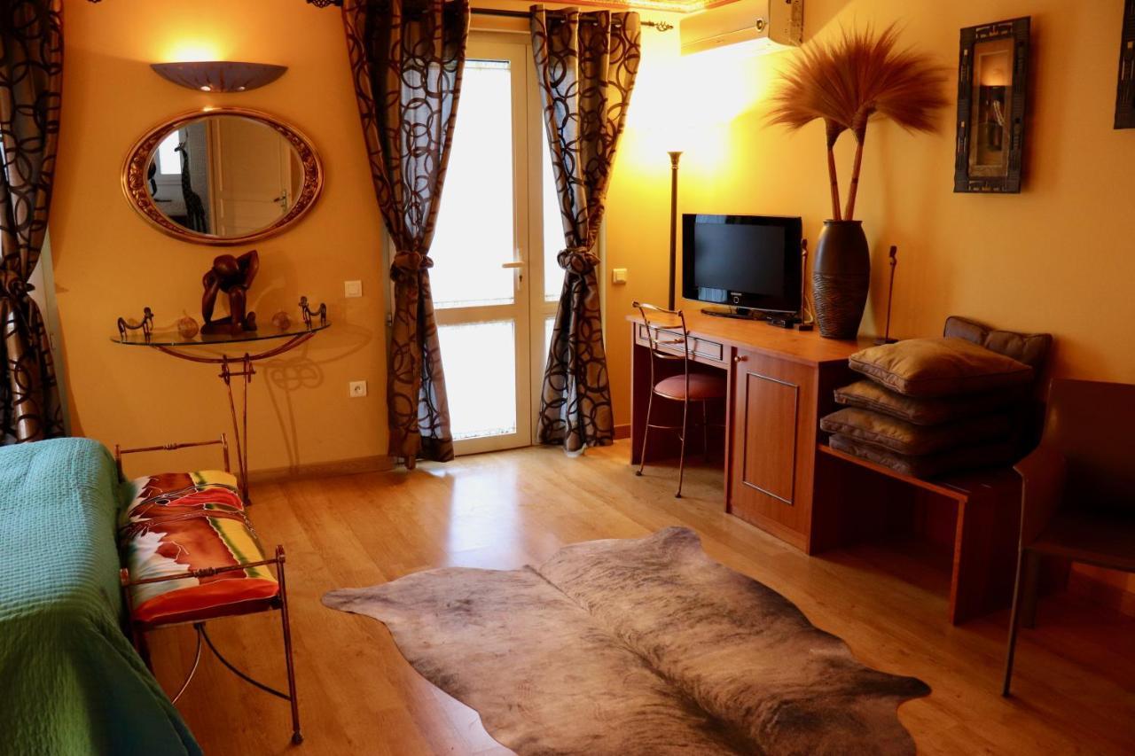 La Casa Color Bed and Breakfast Lamagdelaine Buitenkant foto